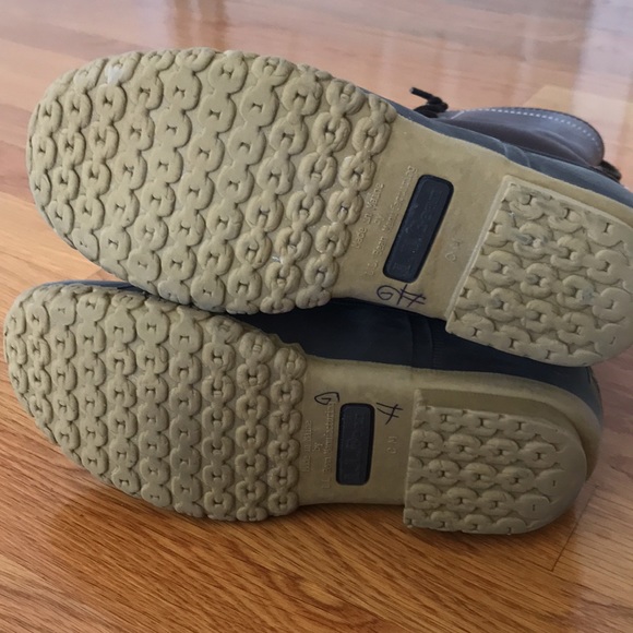 LL Bean dark brown duck/bean boots - Picture 5 of 10